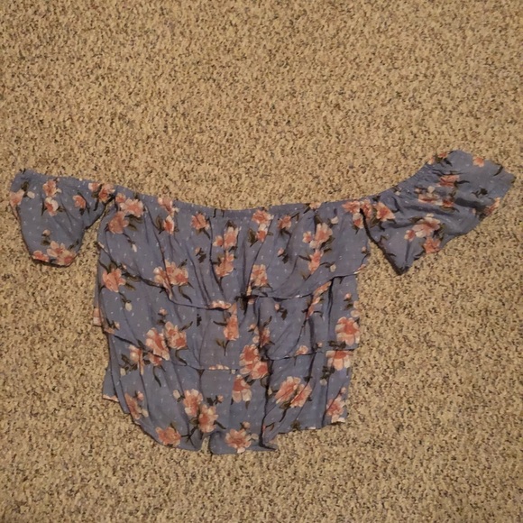 American Eagle Off the Shoulder Top - Picture 3 of 7